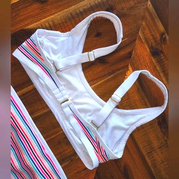 🌈 Hula Honey Rainbow Stripe Bikini Set 🌈 - Picture 6 of 11